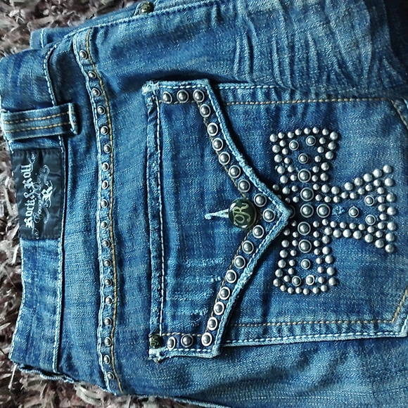 Women's Rock and Roll Cowgirl dark wash Denim 32x34 Used - Picture 2 of 11